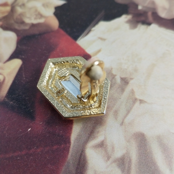 Oscar De La Renta    Earring Single - Picture 8 of 12